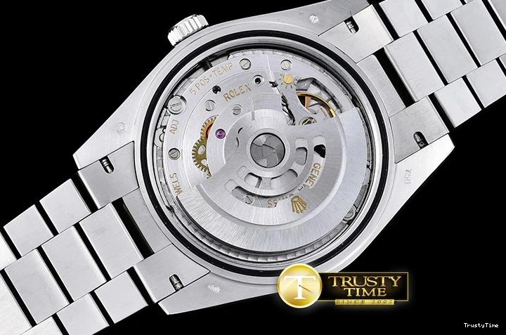 1114 RDD0202B – DayDate 40mm ModernLook 666